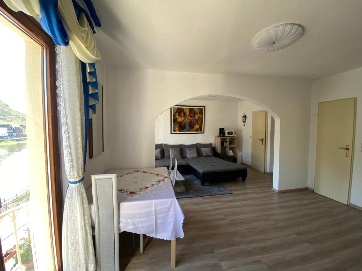Holiday Apartment Mit Moselblick Im Moselhaus Cochem Exterior photo